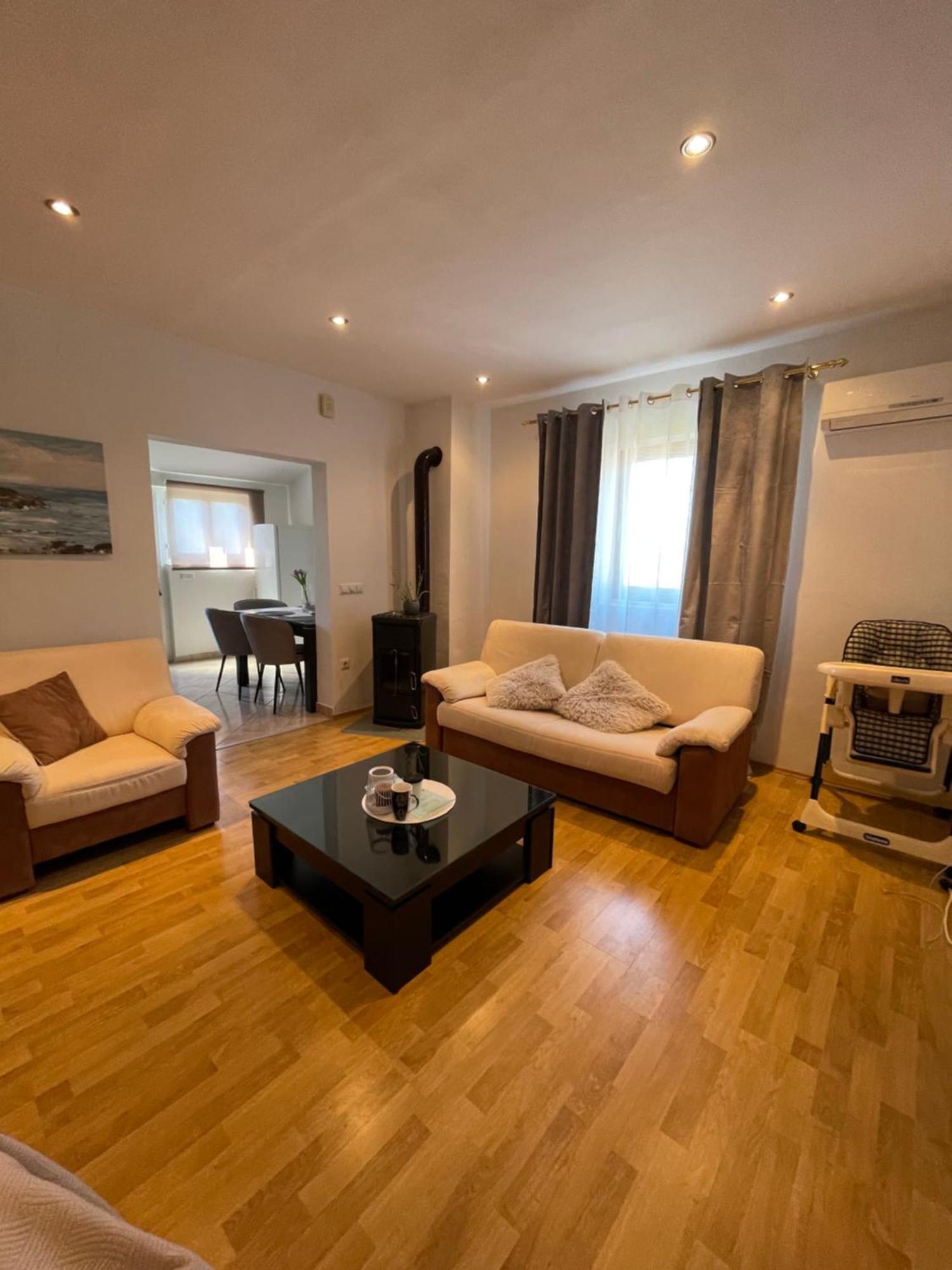 Denis Apartment Zdrelac Luaran gambar