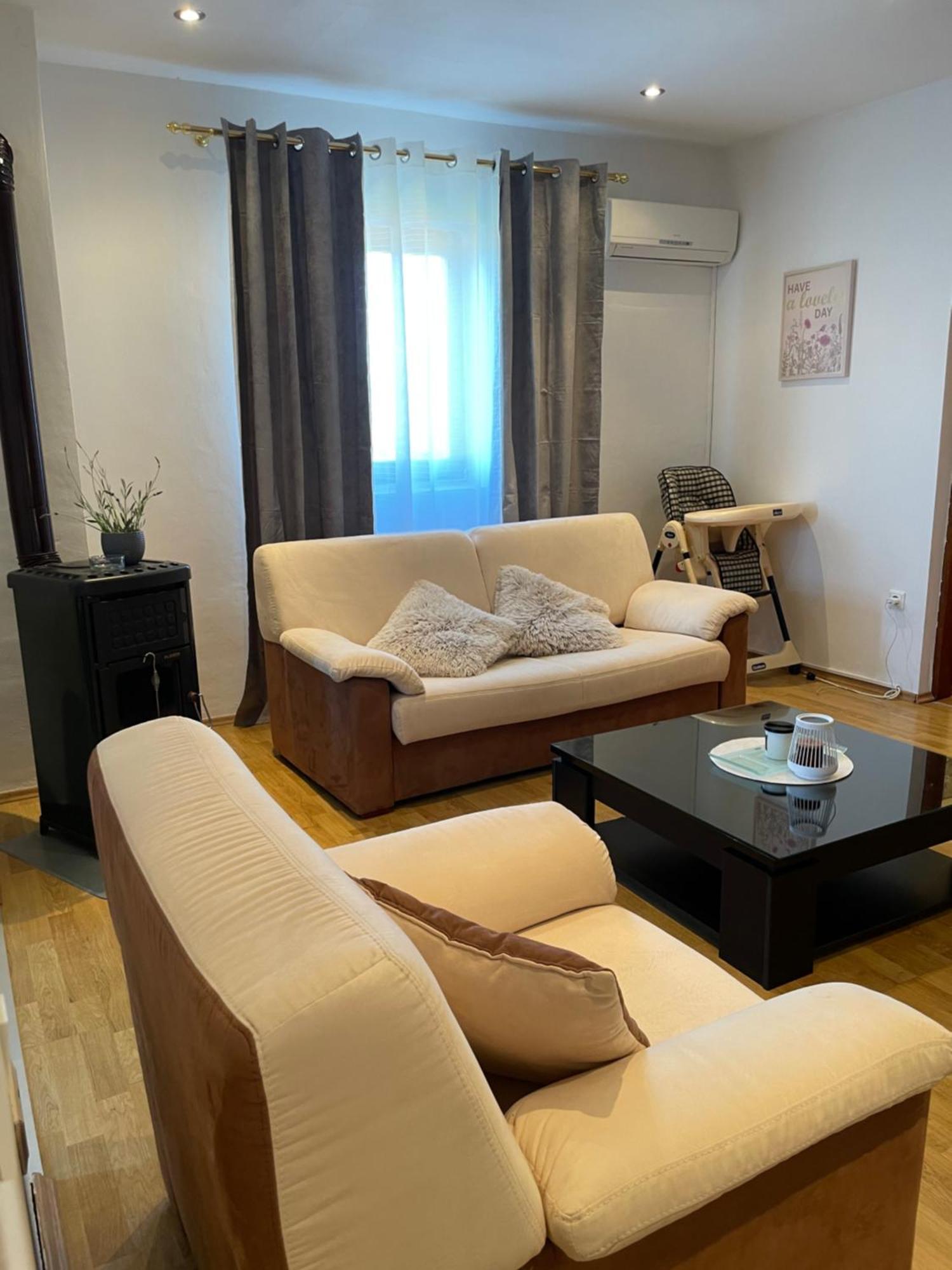 Denis Apartment Zdrelac Luaran gambar